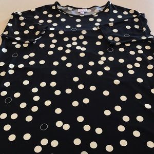 Women's Lularoe Irma.